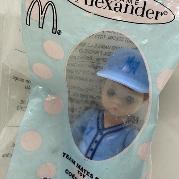McDonald's 2005 Madame Alexander Team Mate Boy Toy #4 - Picture 3 of 3